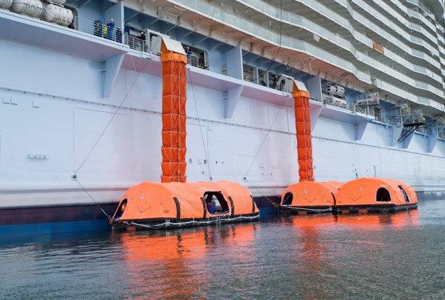Marine evacuation system – VIKING, VEDC, Dual Chute